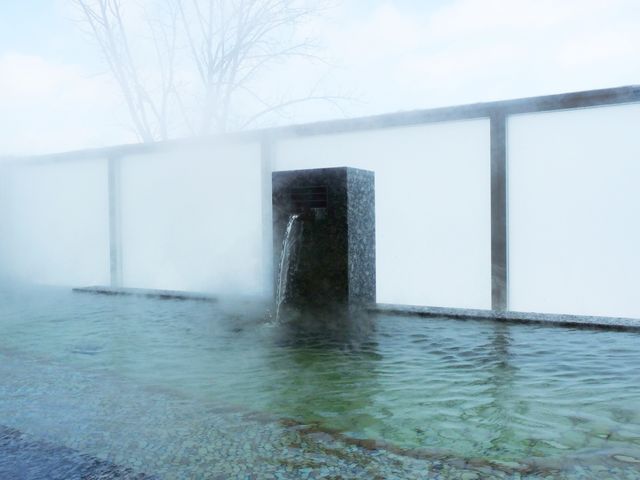 富良野温泉「紫彩の湯」（露天風呂）の画像